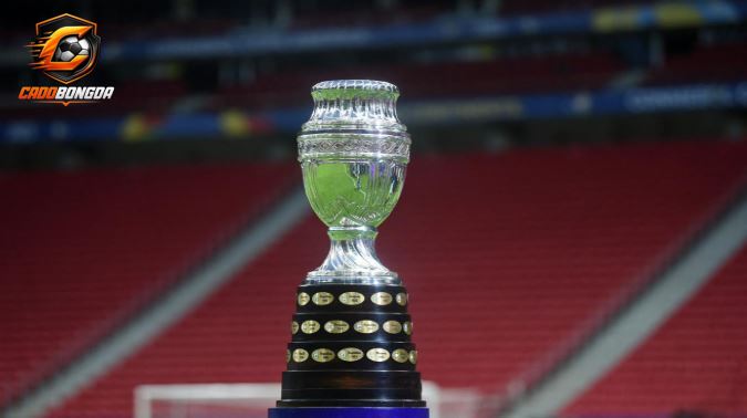  Không khí sôi động và chiếc cúp vô địch danh giá của Copa América.